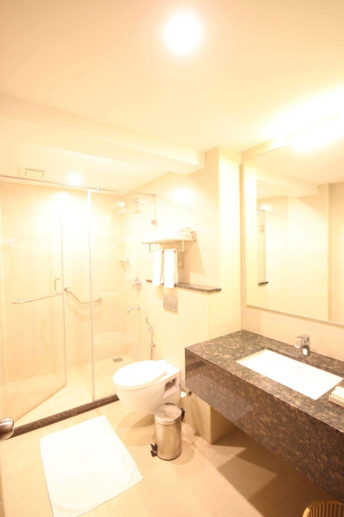 คานนา เฟียสตา Hotel ฮอร์นีเบ็ชวา ภายนอก รูปภาพ