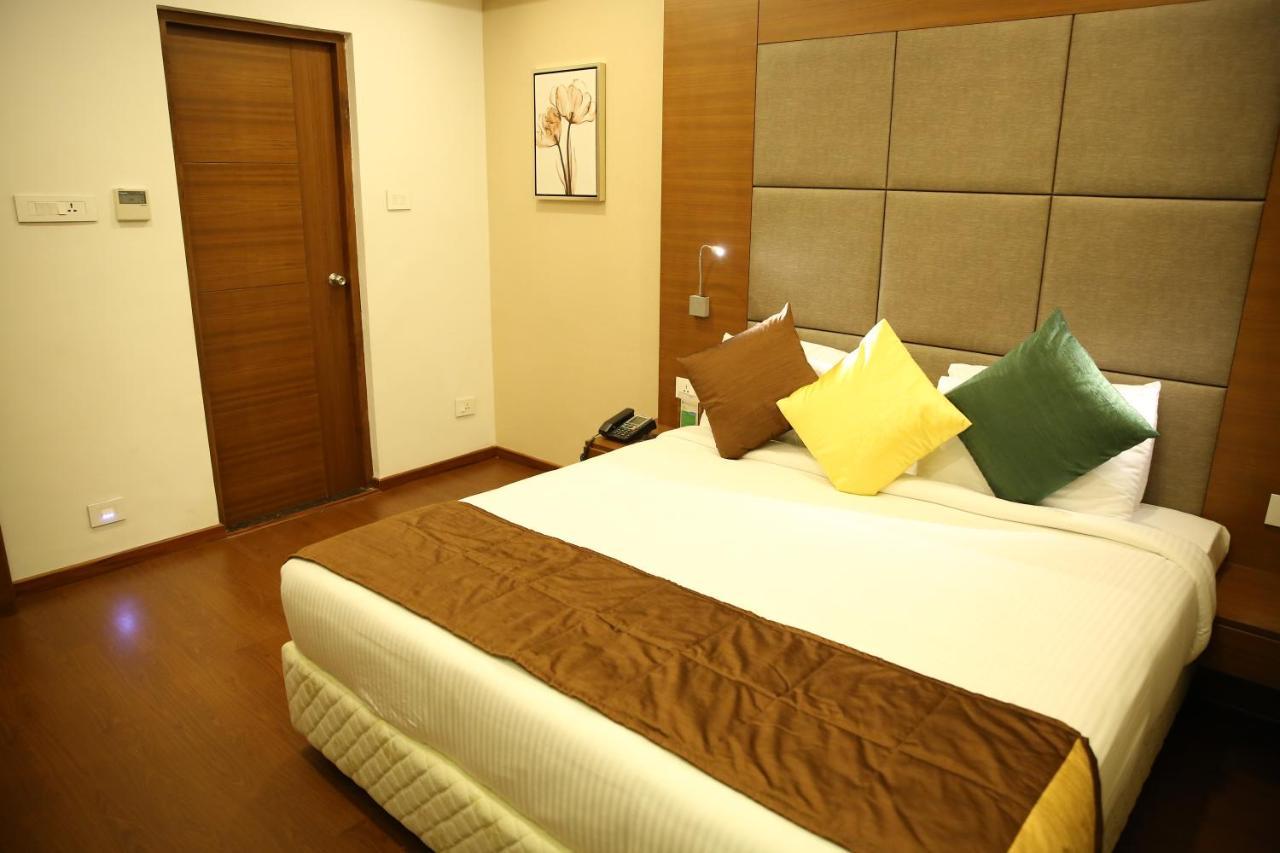 คานนา เฟียสตา Hotel ฮอร์นีเบ็ชวา ภายนอก รูปภาพ